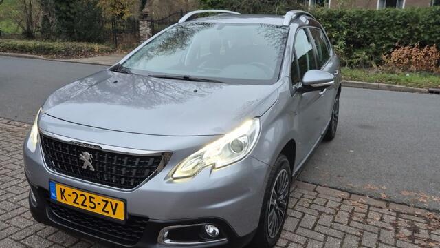 Peugeot 2008 1.2 Pure Tech Allure*Trekhaak*Navigatie*