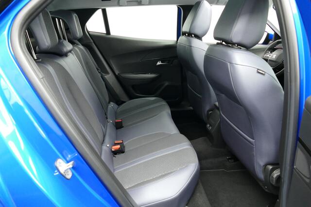 Peugeot 2008 1.2 130pk Allure. Panodak, Virt Cockpit, Led Koplampen, Stoelverw, Navi, Camera