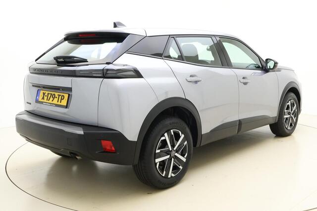 Peugeot 2008 1.2 PureTech 100 Active | Achteruitrijcamera | Parkeersensoren achter | Navigatie | Cruise control | Apple carplay / android auto | Regensensor
