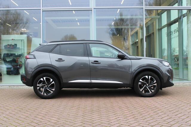 Peugeot 2008 1.2 PureTech Allure Pack Parkeersensoren en camera - Carplay - Stoelverwarming