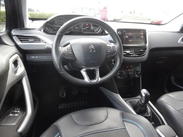 Peugeot 2008 1.2 PureTech Urban Cross Airco / Navi / Cruise / Parkeers. / NAP