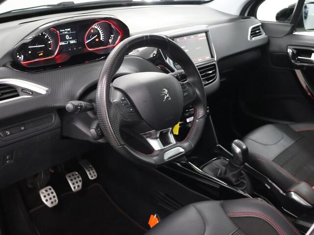Peugeot 2008 1.2 PureTech GT-line | Panoramadak | Navigatie | Parkeercamera | Climate Control | Cruise Control |