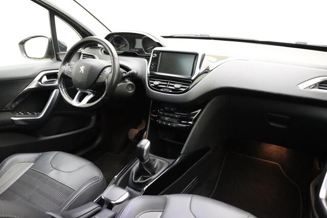 Peugeot 2008 1.2 PureTech 110pk Allure | Panoramadak | Achteruitrijcamera | Navigatie | DAB+ | Apple Carplay / Android Auto | Trekhaak
