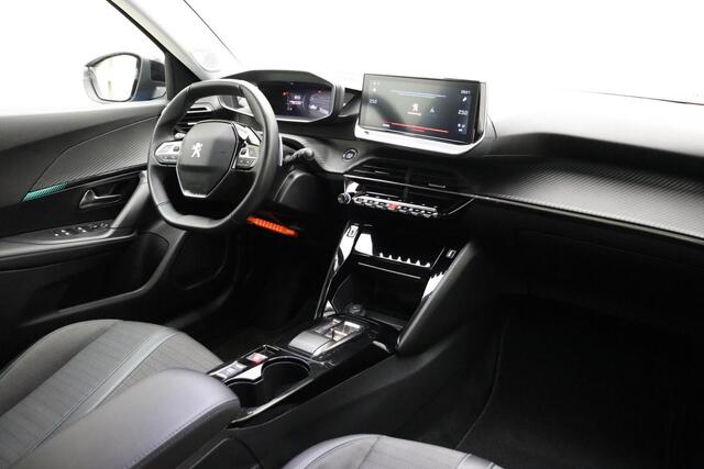 Peugeot 2008 1.2 PureTech Allure Pack 130 PK | 8-Traps Automaat | Camera | Navigatie | Cruise Control | Mirror Screen | Start/Stop | 1e eigenaar | BTW auto