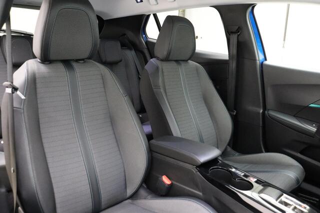 Peugeot 2008 1.2 PureTech Allure Pack 130 PK | 8-Traps Automaat | Camera | Navigatie | Cruise Control | Mirror Screen | Start/Stop | 1e eigenaar | BTW auto