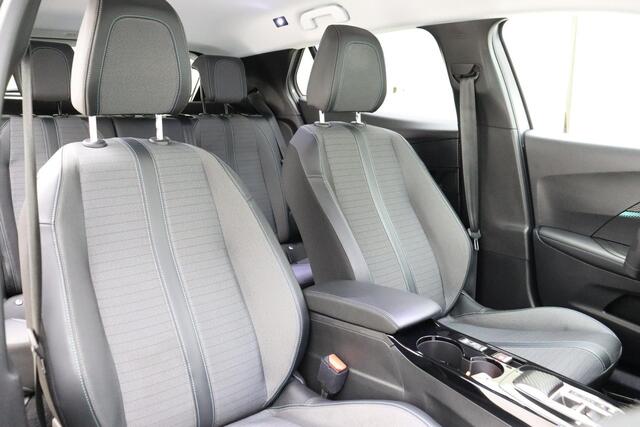 Peugeot 2008 1.2T Automaat Allure Pack | Navigatie | Achteruitrijcamera | Keyless Start | LED | Parkeerensoren | Climate Control