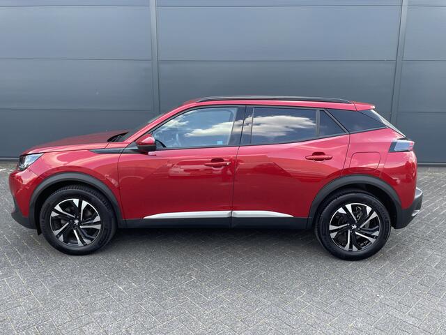 Peugeot 2008 130pk Allure Pack (Camera - Navigatie via APP - i-cockpit - Automatische Airco - Parkeersensoren V+A)