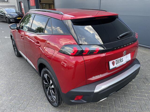 Peugeot 2008 130pk Allure Pack (Camera - Navigatie via APP - i-cockpit - Automatische Airco - Parkeersensoren V+A)
