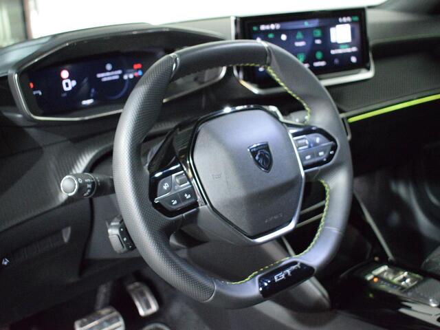 Peugeot 2008 1.2 PureTech GT Pack Automaat | Alcantara | Navigatie | Stoelverwarming | Elektrische bestuurdersstoel