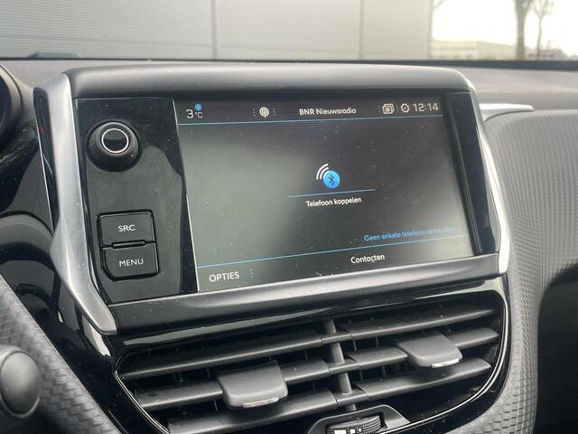 Peugeot 2008 1.2 PureTech Allure | Navi | Clima | Glazen dak