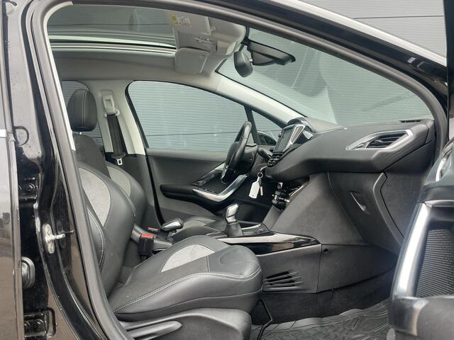 Peugeot 2008 1.2 PureTech Allure | Navi | Clima | Glazen dak
