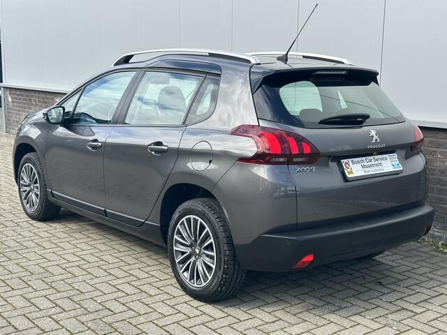Peugeot 2008 1.2 PureTech Allure | Navigatie | Blue-tooth | PDC | Cruise Control | Garantie Interesse, Proefrit? Bel of app met: 06-24 28 28 42