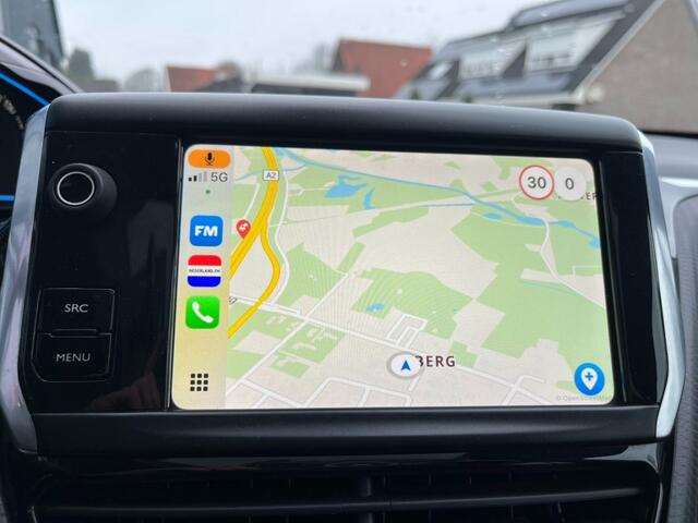 Peugeot 2008 1.2 110pk Panodak Navi Carplay Camera Airco(ECC)