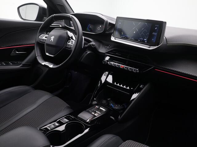 Peugeot 2008 1.2 PureTech 130 PK Automaat GT-Line | CAMERA