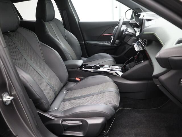 Peugeot 2008 1.2 PureTech 130 PK Automaat GT-Line | CAMERA