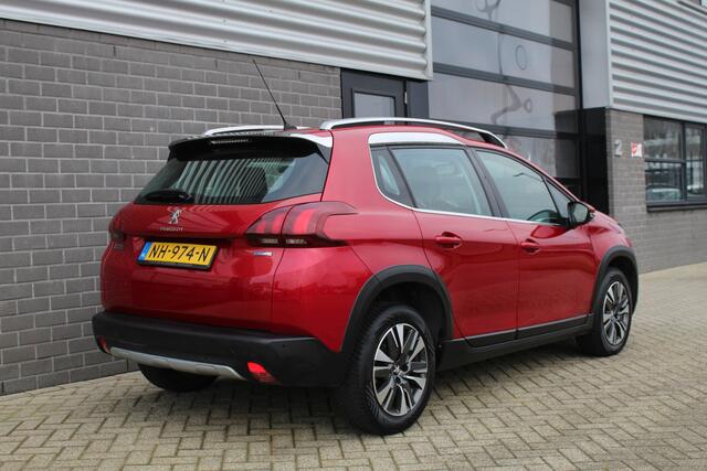 Peugeot 2008 1.2 PureTech Allure / Carplay / Clima / PDC / N.A.P.