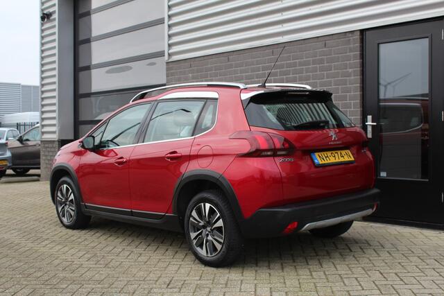 Peugeot 2008 1.2 PureTech Allure / Carplay / Clima / PDC / N.A.P.