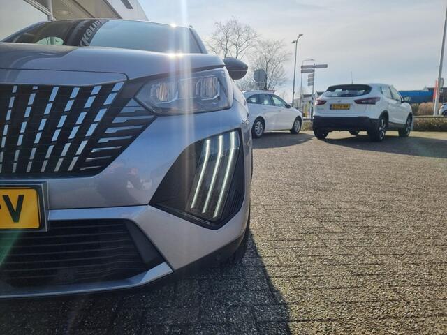 Peugeot 2008 1.2 PURETECH ALLURE
