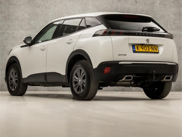Peugeot 2008 1.2 PureTech Sport Automaat (APPLE CARPLAY, NAVIGATIE, STOELVERWARMING, 360 CAMERA, LED KOPLAMPEN, SPORTSTOELEN, DAB+, LANE ASSIST, NIEUWE APK, NIEUWSTAAT)