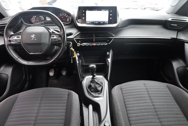 Peugeot 2008 1.2 PureTech Active Pack CAMERA TREKHAAK-AFN NAVI CARPLAY STOELVERWARMING CRUISE DAB PDC LMV CLIMA