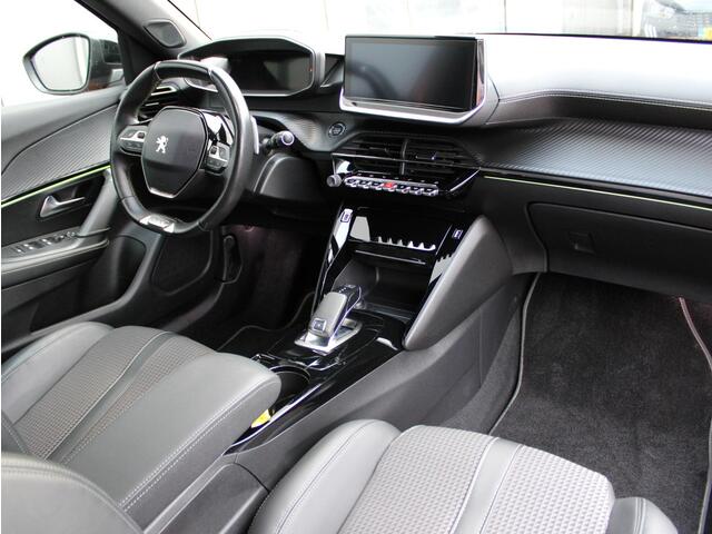 Peugeot 2008 1.2 PureTech GT-Line Automaat | Navi / Camera / Climate