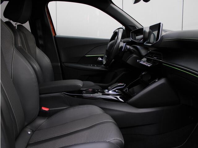 Peugeot 2008 1.2 PureTech GT-Line Automaat | Navi / Camera / Climate