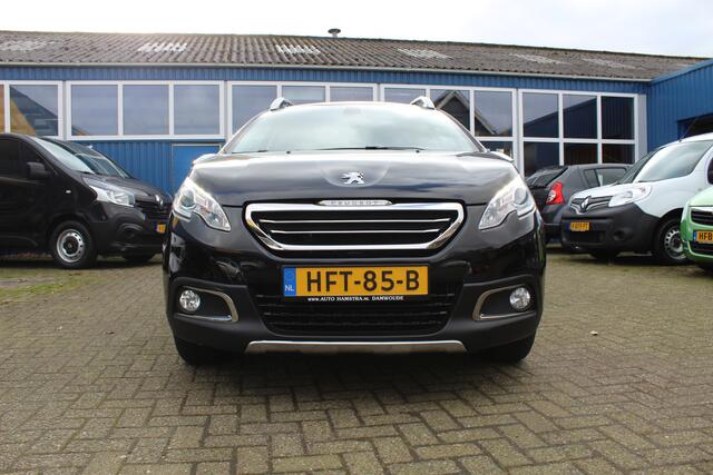 Peugeot 2008 1.2i "Allure" Navi - Cruise - Panoramadak !!! 110 Pk