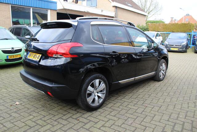 Peugeot 2008 1.2i "Allure" Navi - Cruise - Panoramadak !!! 110 Pk