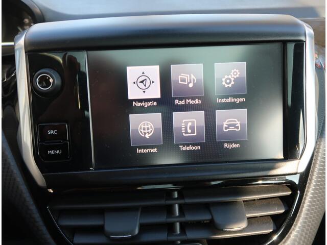 Peugeot 2008 1.2 Benzine Allure EAT6 AUTOMAAT 110 Pk * Automaat * Navigatie * Panoramadak * Trekhaak * 1/2 Leder interieur * Automatisch en- en uitparkeersysteem * Vingerhoets; Vierde Generatie Eersteklas Service ! al meer dan 100 jaar......