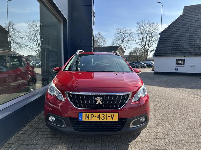 Peugeot 2008 1.2 Turbo 110PK Active | Trekhaak 1250 KG | Navigatie | Cruise control | Climate Control | Hoge zit | Parkeersensoren | Mistlampen | Lichtmetalen Velgen | All Season Banden |