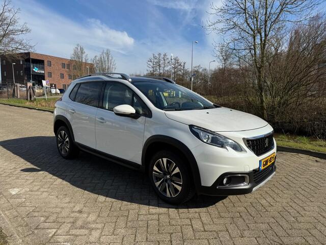 Peugeot 2008 1.2 Turbo ALLURE -Climate-Cruise Control