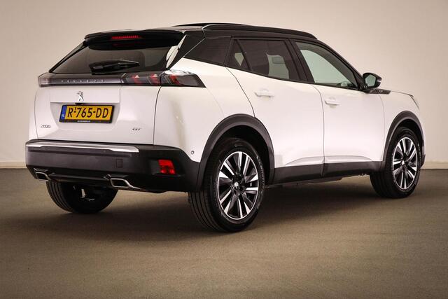 Peugeot 2008 1.2 PureTech GT Pack | PANORAMADAK | STOELVERWARMING | DAB | APPLE | CAMERA