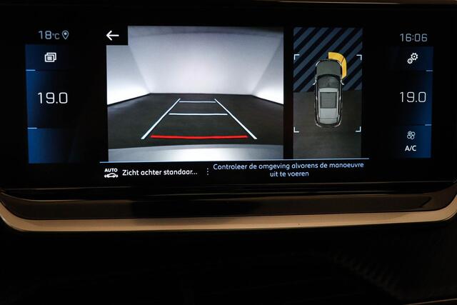 Peugeot 2008 1.2 PureTech GT Pack | PANORAMADAK | STOELVERWARMING | DAB | APPLE | CAMERA