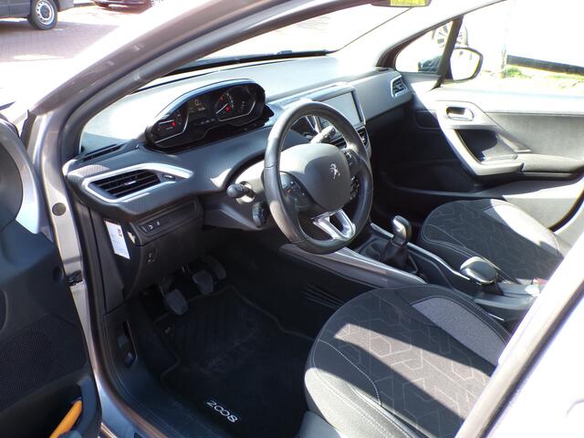 Peugeot 2008 1.2 PureTech Allure NAVI TELEFOON CRUISECONTROL TREKHAAK......