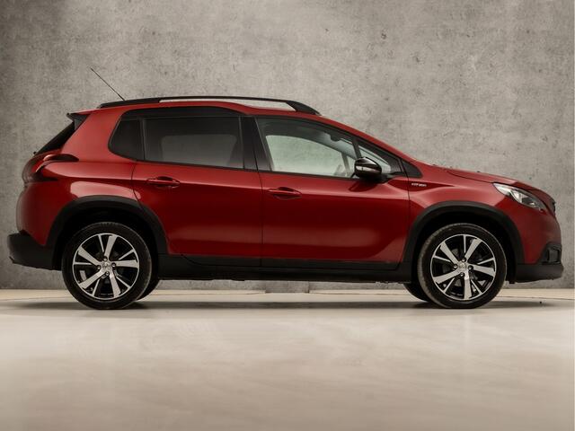 Peugeot 2008 1.2 PureTech Sport Automaat (APPLE CARPLAY, NAVIGATIE, CLIMATE, GETINT GLAS, LEDER, XENON, SPORTSTOELEN, CRUISE, PARKEERSENSOREN, NIEUWE APK, NIEUWSTAAT)