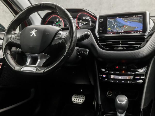 Peugeot 2008 1.2 PureTech Sport Automaat (APPLE CARPLAY, NAVIGATIE, CLIMATE, GETINT GLAS, LEDER, XENON, SPORTSTOELEN, CRUISE, PARKEERSENSOREN, NIEUWE APK, NIEUWSTAAT)