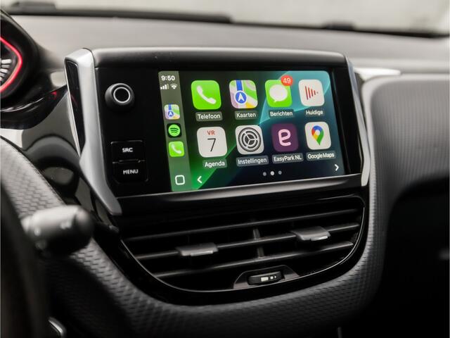 Peugeot 2008 1.2 PureTech Sport Automaat (APPLE CARPLAY, NAVIGATIE, CLIMATE, GETINT GLAS, LEDER, XENON, SPORTSTOELEN, CRUISE, PARKEERSENSOREN, NIEUWE APK, NIEUWSTAAT)