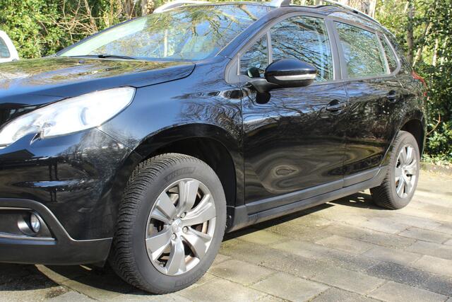 Peugeot 2008 1.2 PureTech Blue Lion airco cruise parkeersensoren