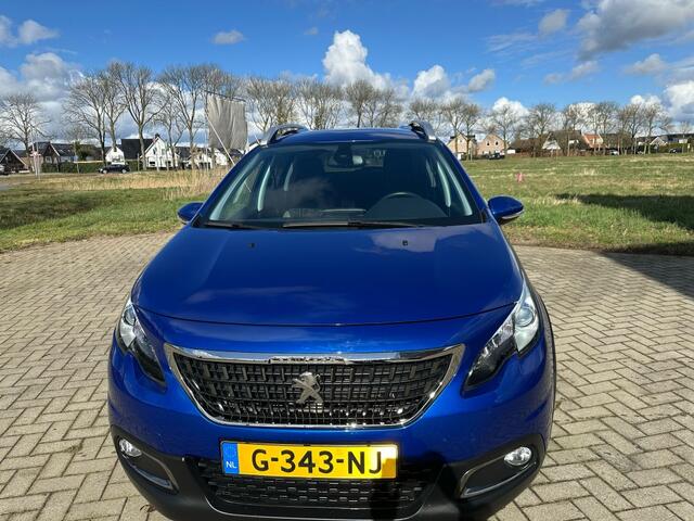 Peugeot 2008 1.2 PureT. Signature