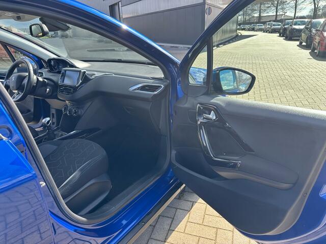 Peugeot 2008 1.2 PureT. Signature