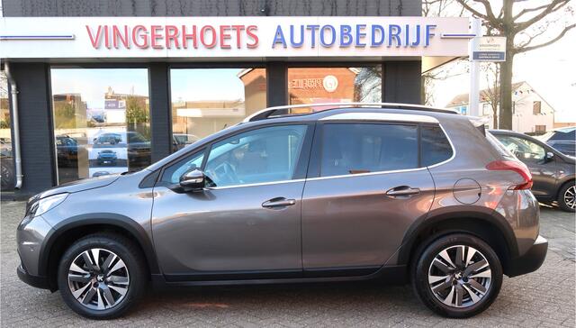 Peugeot 2008 110 Pk Benzine * AUTOMAAT * Hele mooie luxe * Allure * Panoramadak * Navigatie * Automatisch in- en uitparkeersysteem * L.M. Velgen * 1/2 Lederen Interieur * Vingerhoets; Vierde Generatie Eersteklas Service !