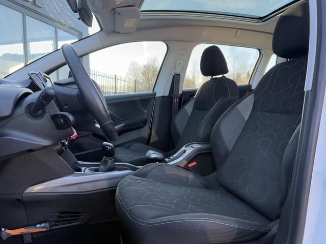 Peugeot 2008 1.2 PureTech Blue Lion Pano,Navi,Trekhaak,110pk,Airco,Cruise,Pdc,Lmv,Apk tot 08-2025