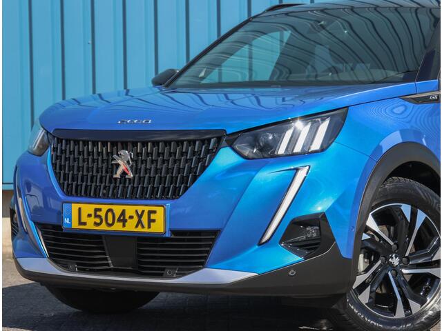 Peugeot 2008 1.2 130PK GT | AUTOMAAT | Winterpakket | Achteruitrijcamera | Trekhaak | Stoelverwarming | Apple Carplay/Android Auto | 18" LMV |