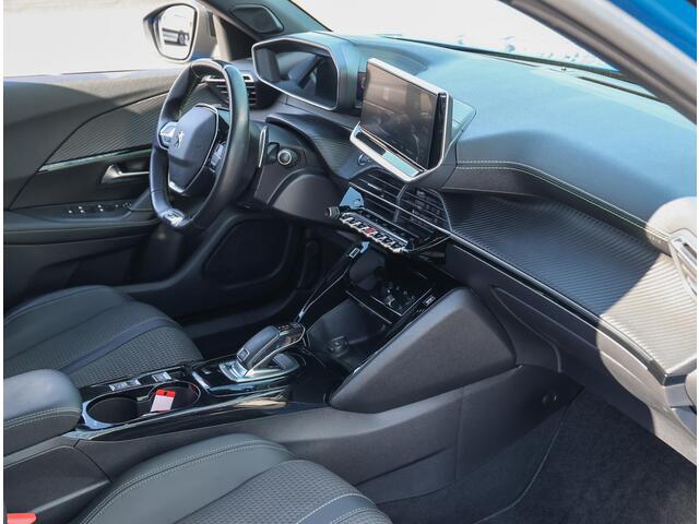 Peugeot 2008 1.2 130PK GT | AUTOMAAT | Winterpakket | Achteruitrijcamera | Trekhaak | Stoelverwarming | Apple Carplay/Android Auto | 18" LMV |