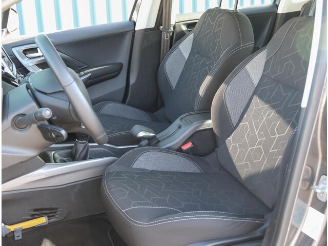 Peugeot 2008 110pk Blue Lion | 1ste Eigenaar | Airco | Navigatie | PDC | Cruise Controle | Trekhaak | GOED onderhouden |
