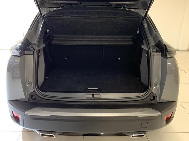 Peugeot 2008 1.2 PureTech 130 GT Automaat | Elektrisch verstelbare massagestoel | Stoelverwarming | Navigatie | 360° camera | Adaptieve cruise control