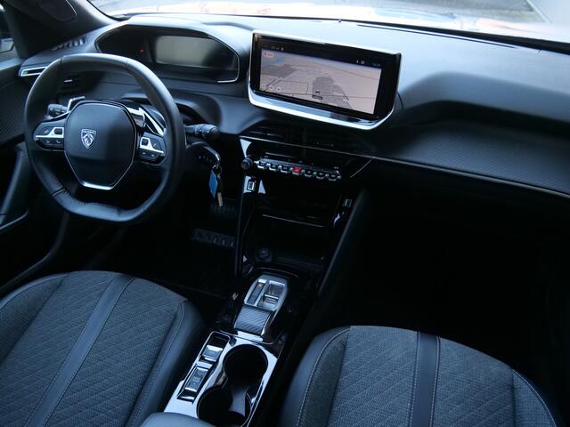 Peugeot 2008 1.2 PureTech 130pk Allure Automaat LED / Cruise Control / Navigatie / Apple Carplay