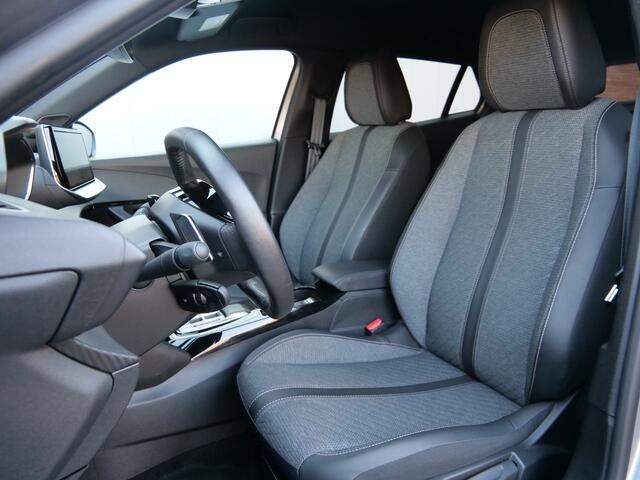 Peugeot 2008 1.2 PureTech 130pk Allure Automaat LED / Cruise Control / Navigatie / Apple Carplay