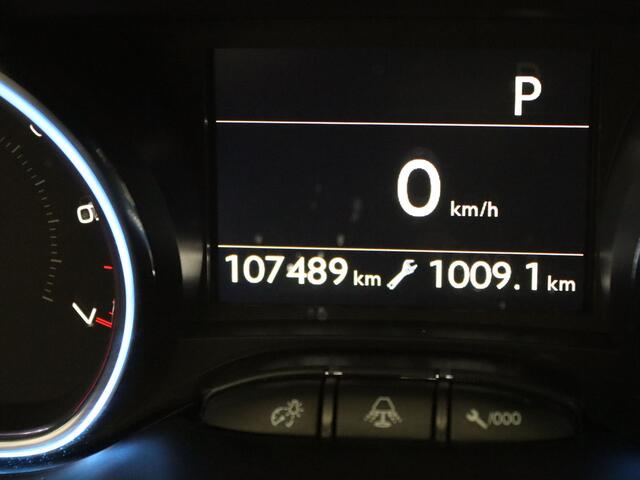 Peugeot 2008 1.2 PureTech Blue Lease Allure Camera | Climate | Navi | Trekhaak