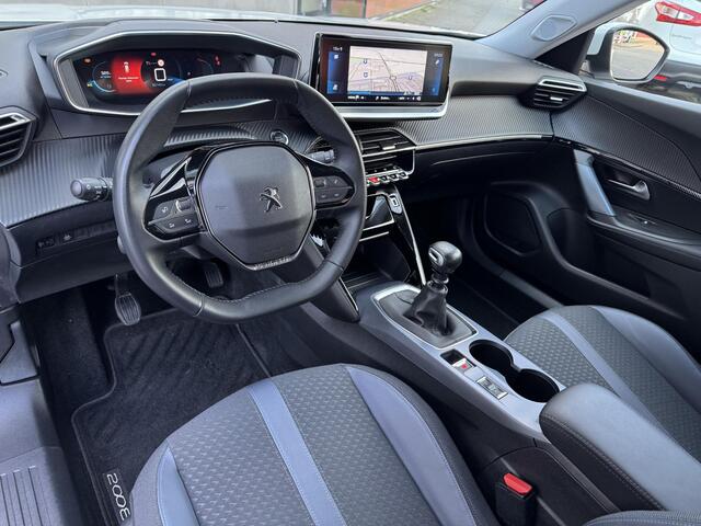 Peugeot 2008 1.2 PureTech Allure Pack Connect | Trekhaak Afneembaar| Navigatie | Camera | Apple Carplay/Android Auto | LED Koplampen | Rijklaarprijs!